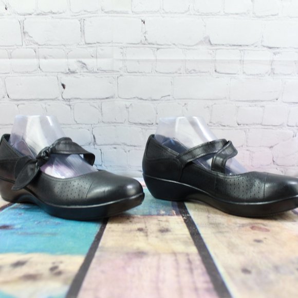 DANSKO  Mary Jane Side Bow Shoes Size 39 / 9 - Picture 3 of 9